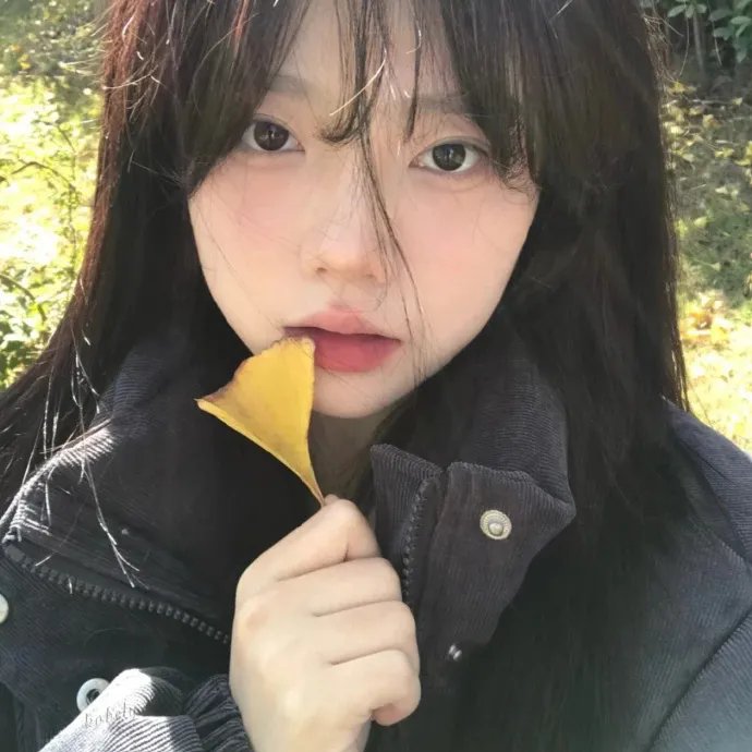愿郎再吻妾朱唇